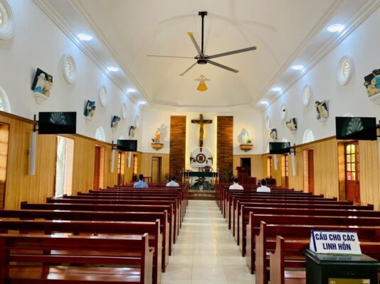 Quạt trần công nghiệp hvls được sử dụng rộng rãi