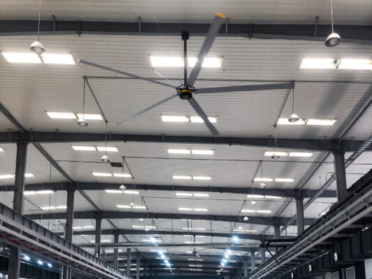 NHỮNG HIỂU LẦM THƯỜNG GẶP VỀ QUẠT TRẦN CÔNG NGHIỆP CÔNG SUẤT LỚN KALE FANS