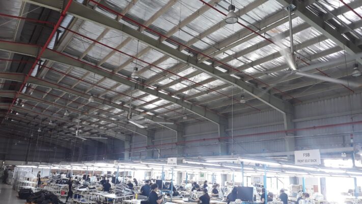 Quạt trần công nghiệp cánh lớn HVLS Kale Fans Lắp Đặt Tại Nhà Máy Lear Corp Đối Tác Của Vinfast